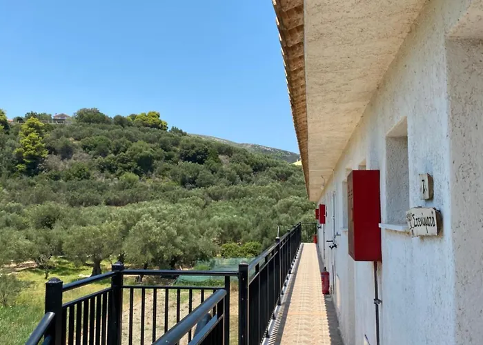 Pansion Porto Tsi Ostrias Apartahotel 3*