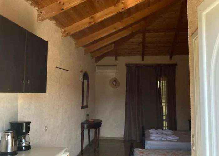 Pansion Porto Tsi Ostrias 3*