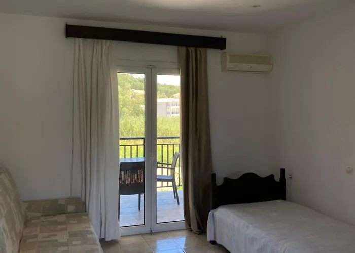 Pansion Porto Tsi Ostrias 3*