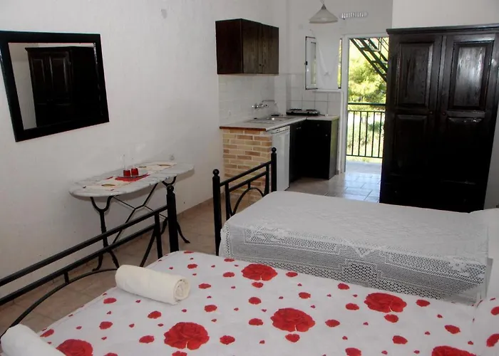 Pansion Porto Tsi Ostrias 3*