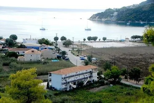 Pansion Porto Tsi Ostrias Apartahotel Keri