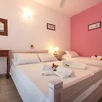 波尔图茨奥斯特里亚斯旅馆 3* Keri