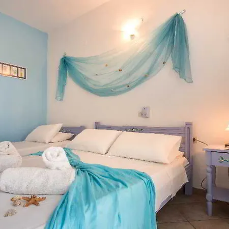 Lägenhetshotell Pansion Porto Tsi Ostrias