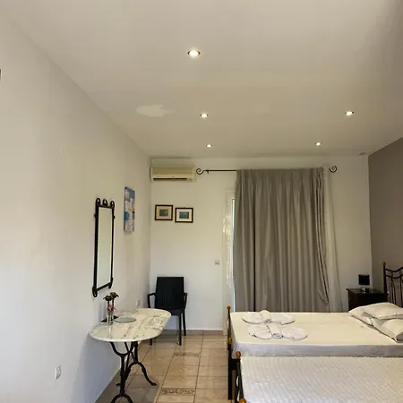 Pansion Porto Tsi Ostrias Keri