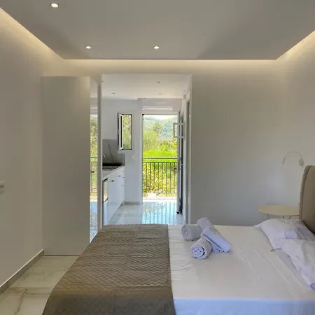 Lägenhetshotell Pansion Porto Tsi Ostrias