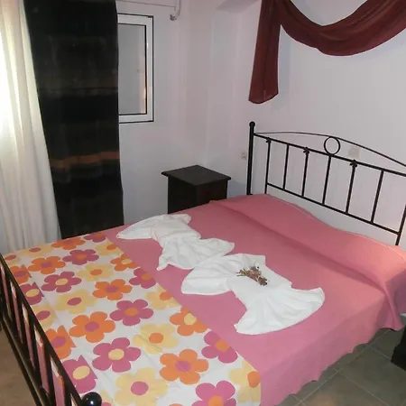 Pansion Porto Tsi Ostrias Aparthotel 3*