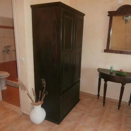 Aparthotel Pansion Porto Tsi Ostrias 3*