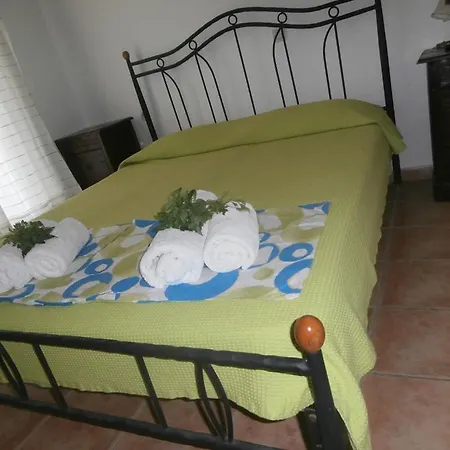 Pansion Porto Tsi Ostrias 3*