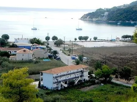 Pansion Porto Tsi Ostrias Lägenhetshotell Keri