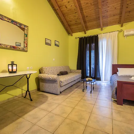 Lägenhetshotell Pansion Porto Tsi Ostrias 3*