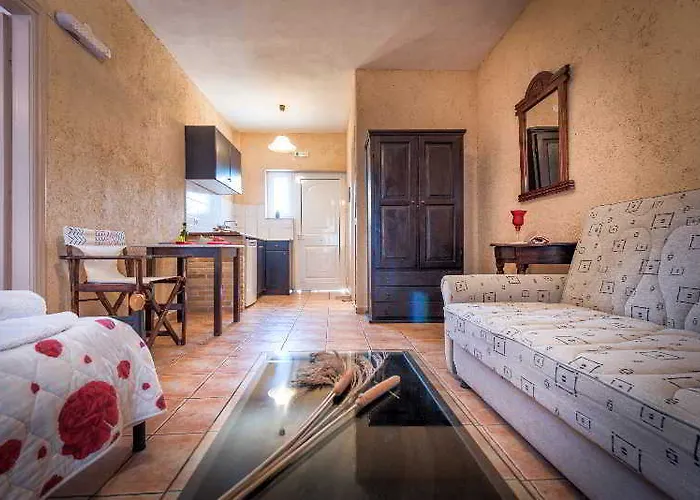 Aparthotel Pansion Porto Tsi Ostrias 3*