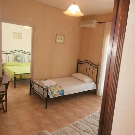 Pansion Porto Tsi Ostrias Apart-hotel 3*
