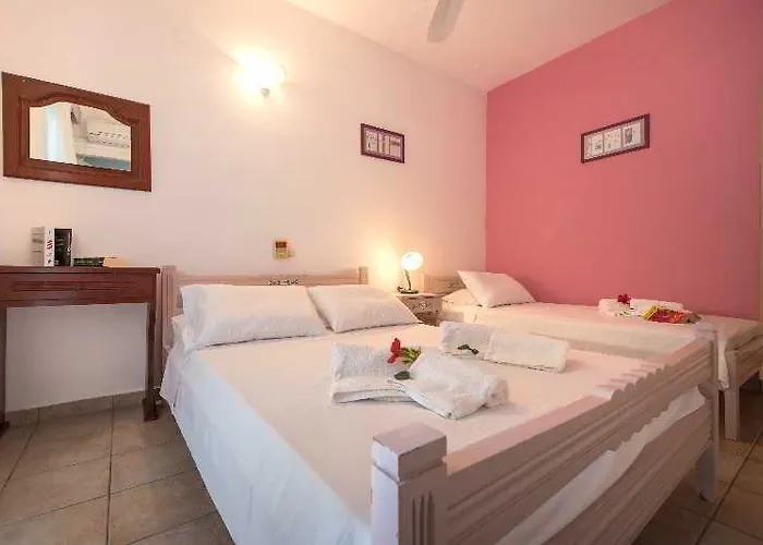 Pansion Porto Tsi Ostrias 3* كيري