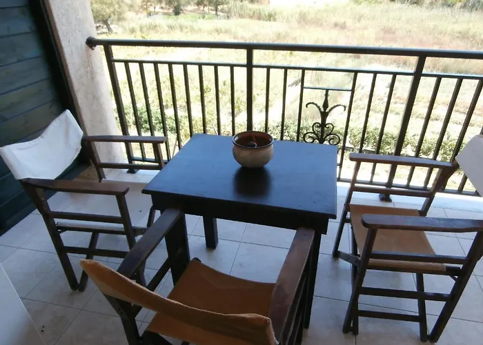 Pansion Porto Tsi Ostrias 3* كيري