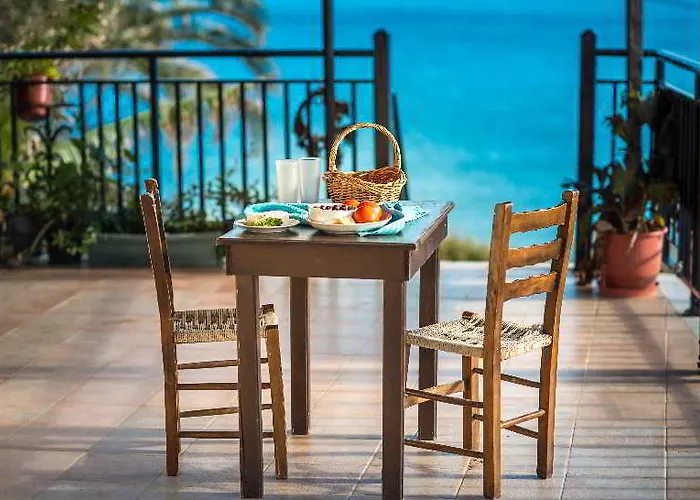 Pansion Porto Tsi Ostrias 3* كيري